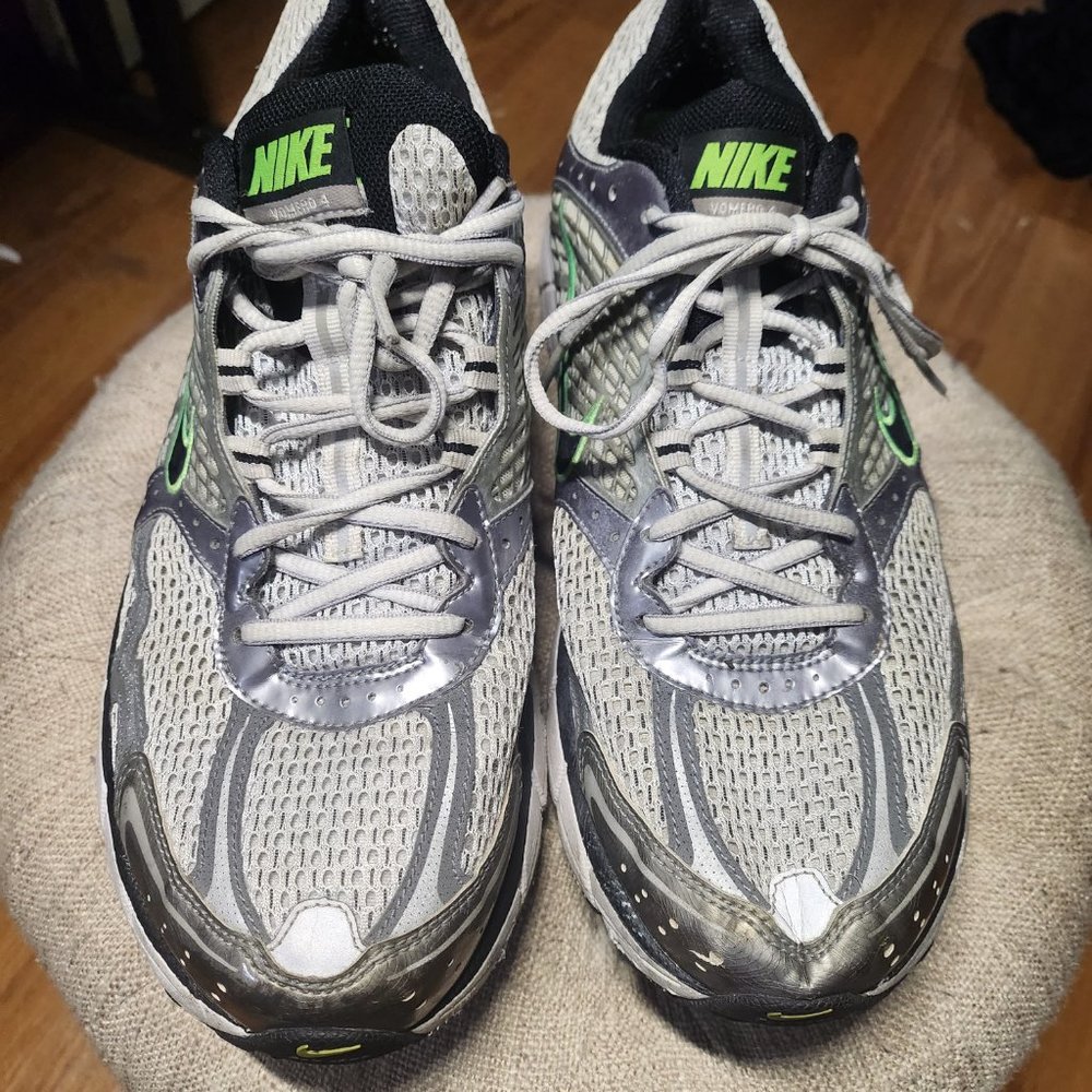 Nike Air Vomero 4 Bowerman Series Metallic Silver Green size 12